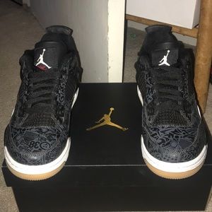 Jordan 4s